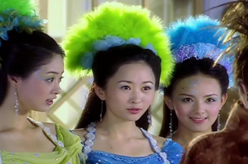 欢天喜地七仙女:青儿为何总喜欢穿蓝儿的衣服,难道为了漂亮?