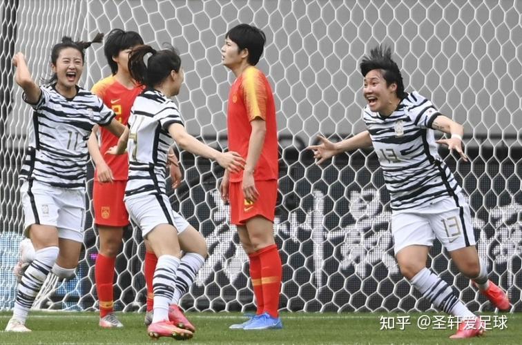 随后便来到了今年四月份的中韩女足两回合奥预赛附加赛,老将娄佳惠