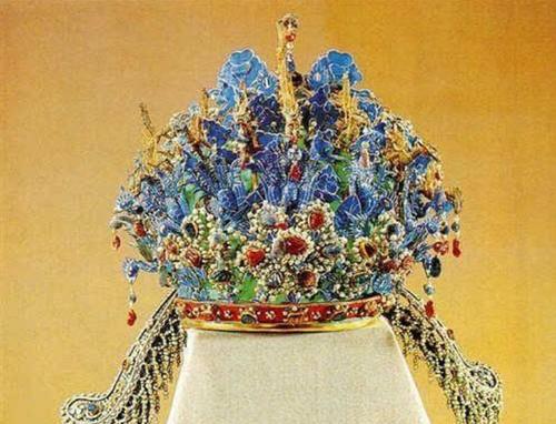 明朝女性配饰是地位的象征,探究明朝配饰的发展和工艺