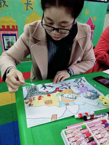 促成长】一一赣县区南塘镇蓝天幼儿园教师专业技能绘画,讲故事活动