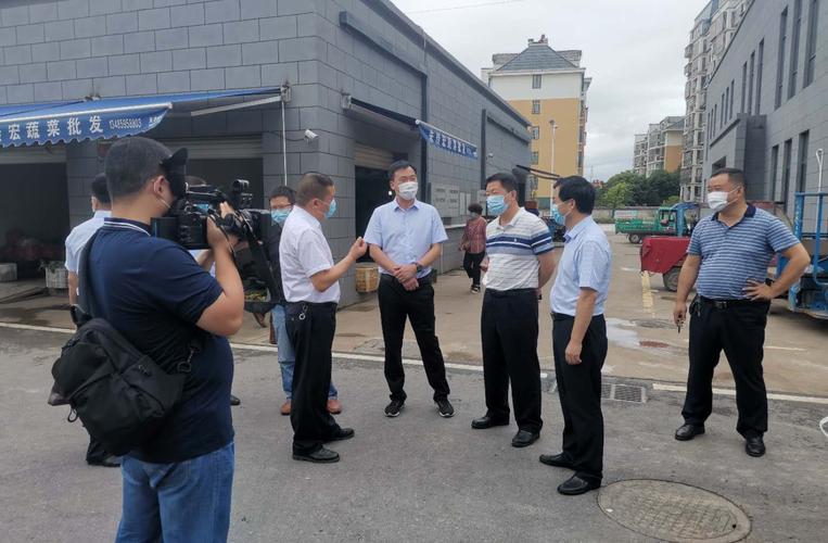 舒城传媒网-市疫情防控督导组来我县督导农贸市场疫情