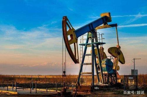 石油三大产油国沙特,俄罗斯,美国谁先挺不住油价下跌