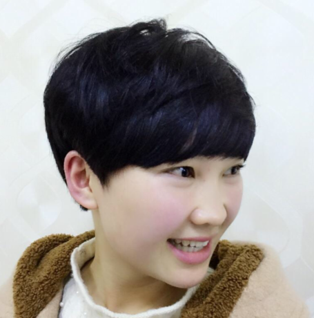 最新干练短发发型图片(2)