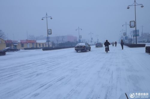 下雪路滑注意安全图片 雪天图片唯美