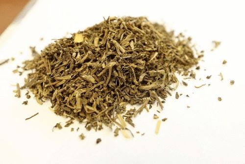 穿心莲饮片:本品茎呈方柱形,节稍膨大;质脆,易折断,断面有白色髓部.