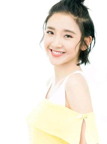 唐艺昕的图片集锦