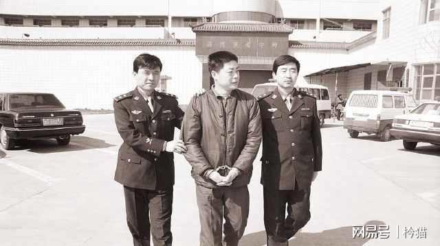 最后包括该组织首要分子徐宗涛在内的5名主犯一审被判处死刑.