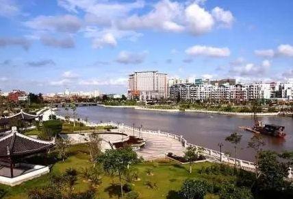 还是如今的"秀木聚成林",实体经济在晋江的经济格局中始终占据突出