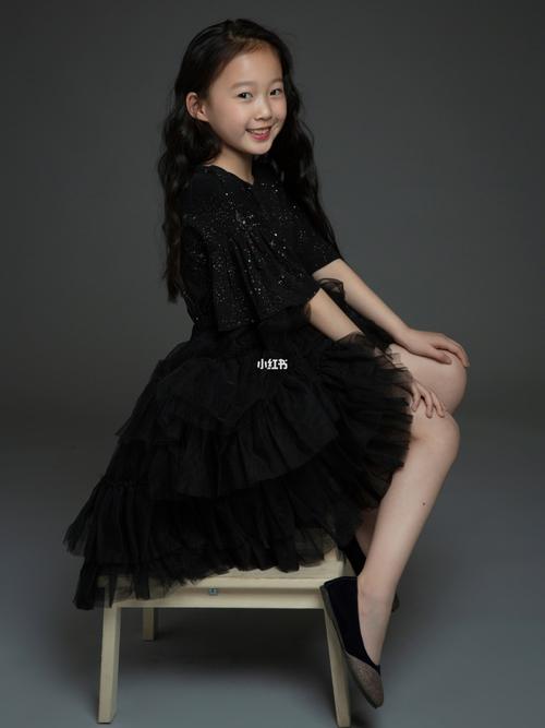 91十岁的小朋友心思已经开始有了,拍照片不适合花里胡哨,也不适合