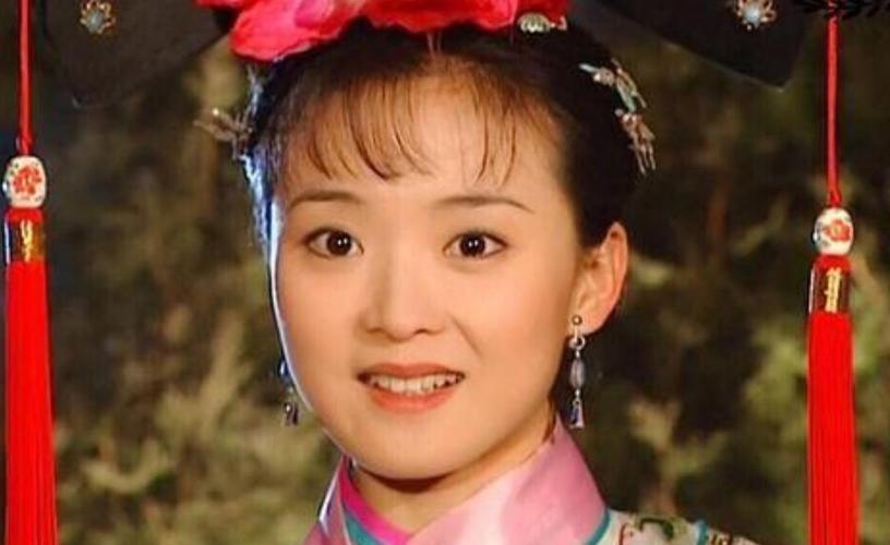 在还珠格格这部电视剧中,最让人喜欢的就是晴儿了,相比小燕子整天