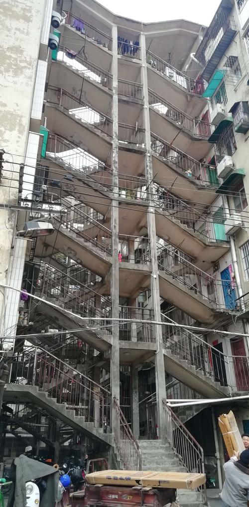 故名"鸳鸯楼"