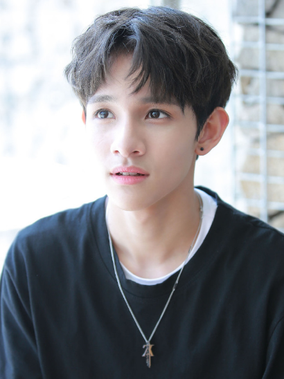 金samuel父亲遇害离世,才17岁的孩子,就要承受这么大的伤害