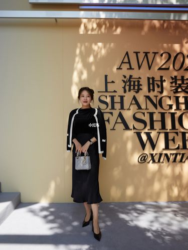 2021上海时装周 leaf xia大秀_上海时装周_秀场_时尚