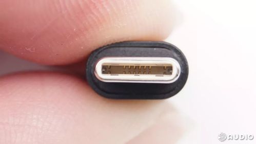 耳机usb type-c接口特写. 二,dyplay type-c主动降噪耳机拆解