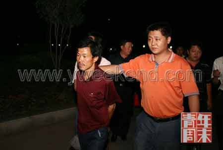 "山西黑窑事件"是怎么被揭露的   文/本报记者 徐英   据山西省