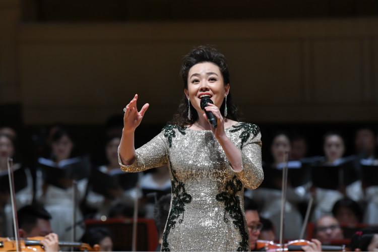 王庆爽演唱《木棉红》