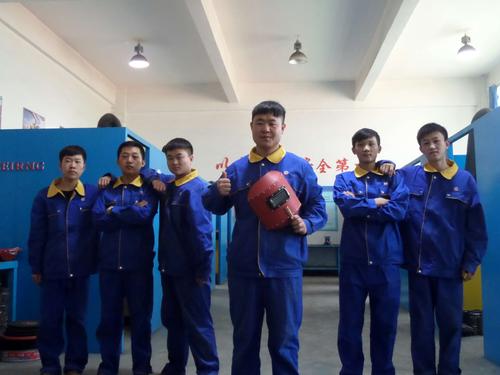 其它 腾飞的学校,威武的焊接 张家口市技师学院 张家口机械工业学校