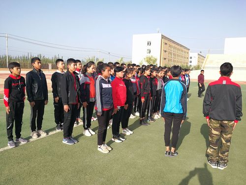 墨玉县北京中学2018高一新生军训正式拉开帷幕