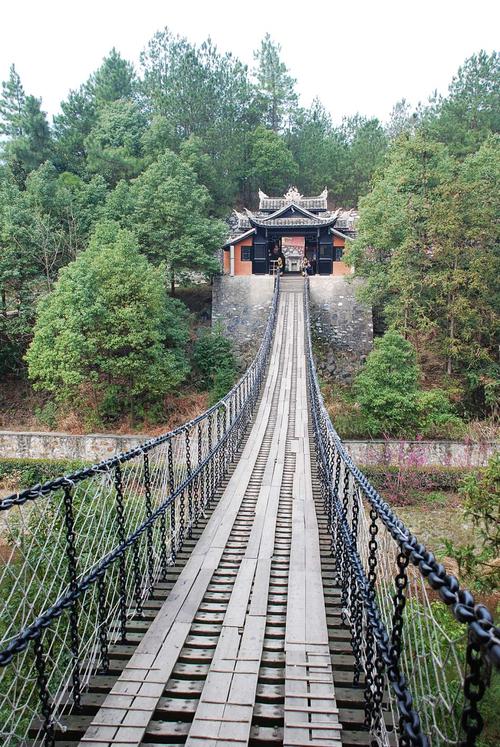 主题: [原创]铁索桥