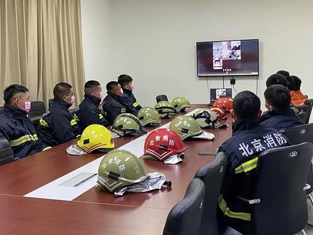 回湖北办婚礼碰上疫情,北京消防员坐不住了