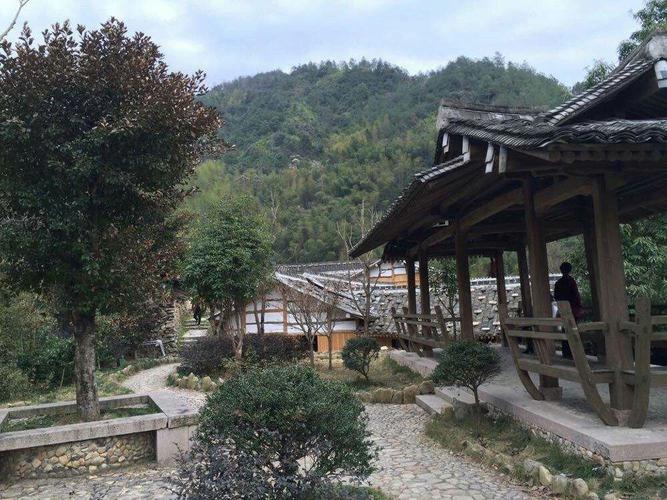 4月6日特价99苍南碗窑古村,石洞景区一日游(虹桥乐清柳市皆有上车点)