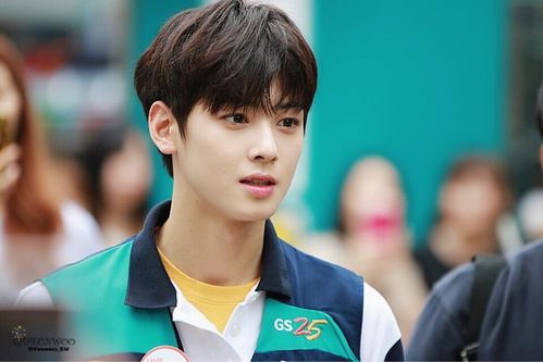 车银优壁纸,脸蛋天才