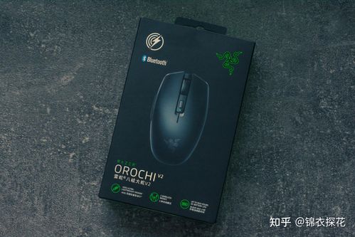包装风格依旧是雷蛇特色的黑绿搭配风,低于60g的体重,蓝牙 2.