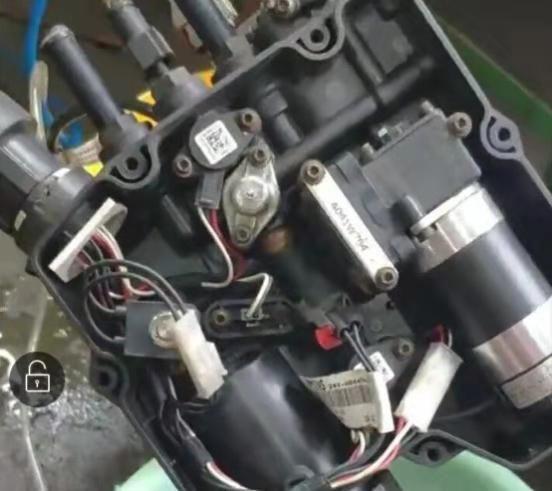 如何维修尿素泵?