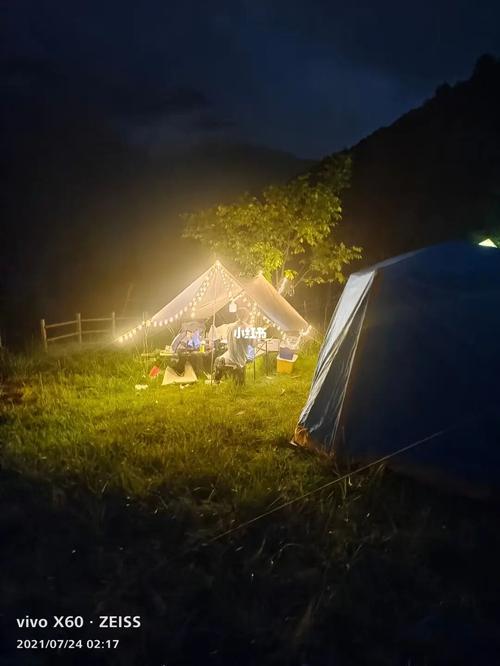 孟屯河谷露营地!_露营_潮流_潮流活动_露营