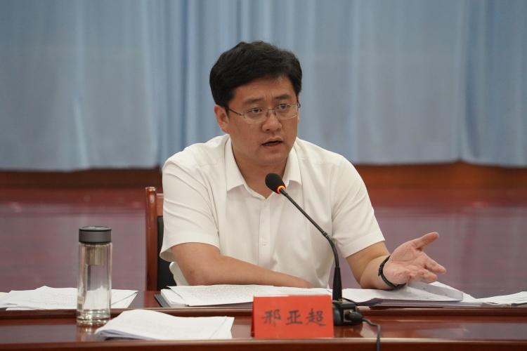 故城县人民政府 首页图片新闻 县委副书记,政府代县长邢亚超主持召开