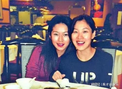 每每提到两人的关系,伏明霞都很无奈,只是说:"叶静子太忙了,没有时间