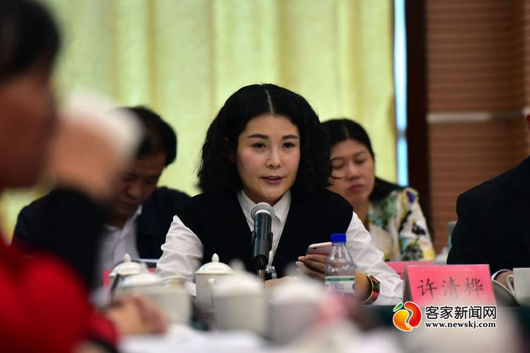 许清桦建议有关部门切实落实关于民办学校校车补贴经费
