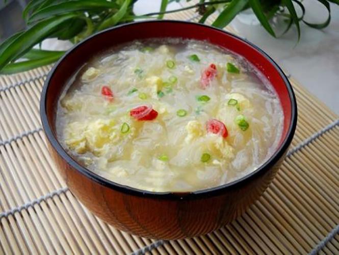 健康营养萝卜丝鸡蛋汤