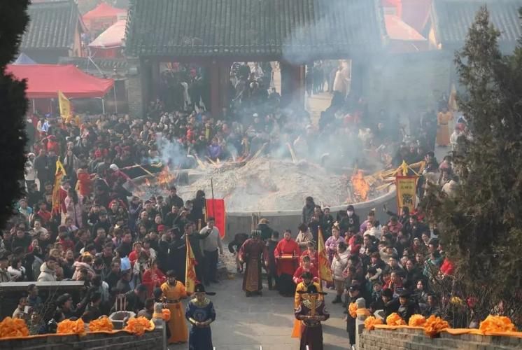 震撼!一年一度火神台庙会盛况,数万人齐聚,火热热,闹腾腾!