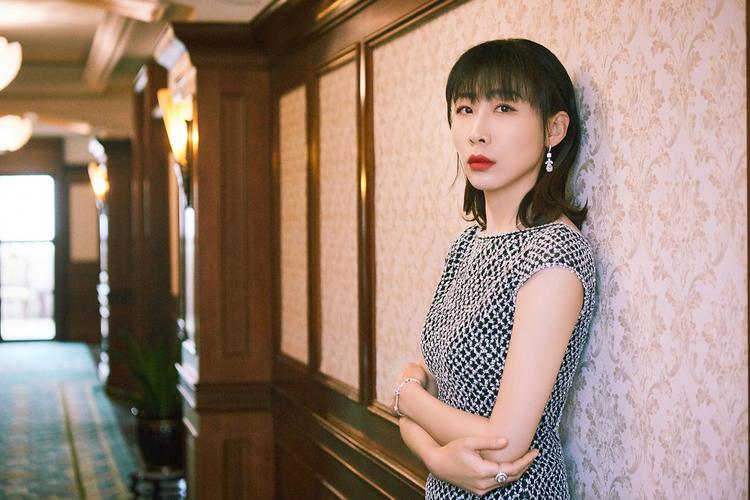 任素汐再获最佳女演员搭档言承旭新片定档明年520