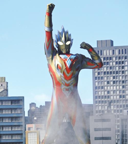 闪耀特利迦永恒及利布特奥特曼官方剧照 剑悟接受光之