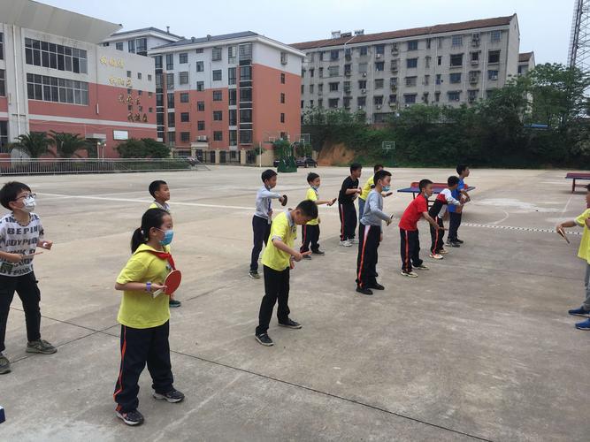 岳阳县明德小学2020年上学期乒乓球社团掠影