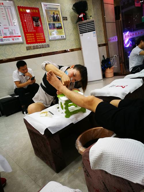 哈哈哈,时间很够,整体很舒服,还会去光修脚店在家修脚