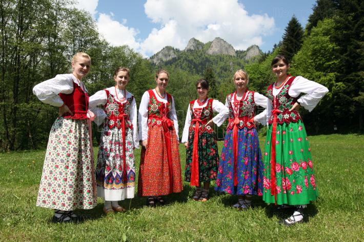 europe slovakia cerveny klastor folk festival