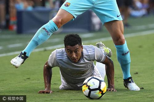 图集-icc巴萨1-0曼联,林加德胯下抢球