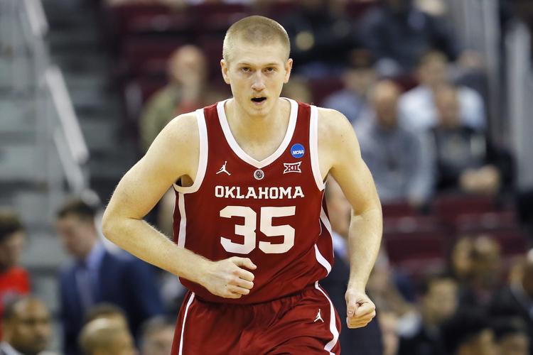 brady manek of the oklahoma sooners (photo by kevin c.