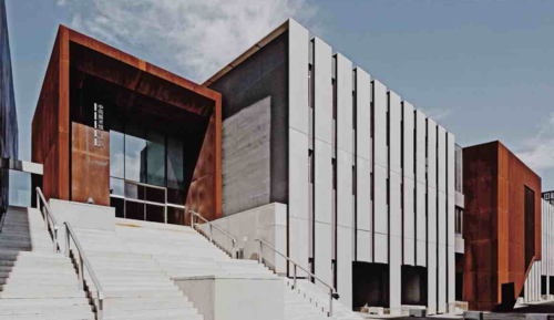 中间美术馆 : 探寻中国当代艺术和思想的多元发展