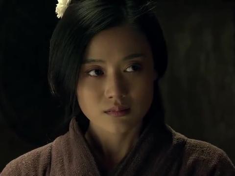 楚汉传奇:刘邦让戚姬跳舞,戚姬哭得梨花带泪,刘邦立马心动了