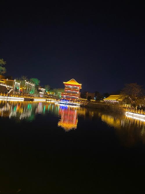 安阳仓巷街夜景