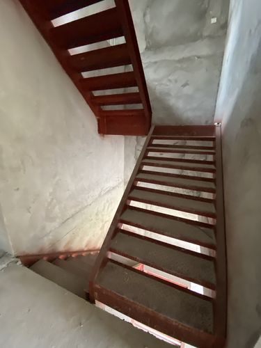 钢结构楼梯,只有以下条件,怎么算重量