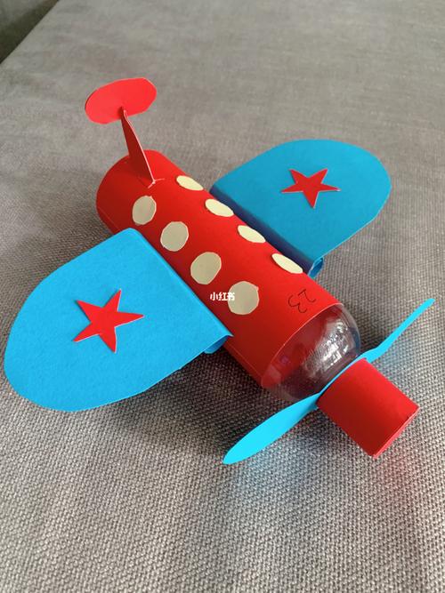 塑料瓶飞机_手工制作_幼儿园手工_兴趣爱好_手工