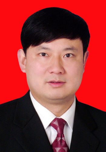 10  乐至县委副书记,县行政学校