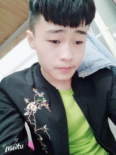 东子陌——00后麦手走红