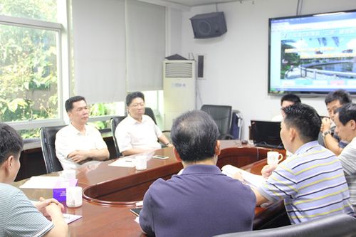 8月6日,市委农办主任,市农业局局长詹小东率调研组一行共4人,到