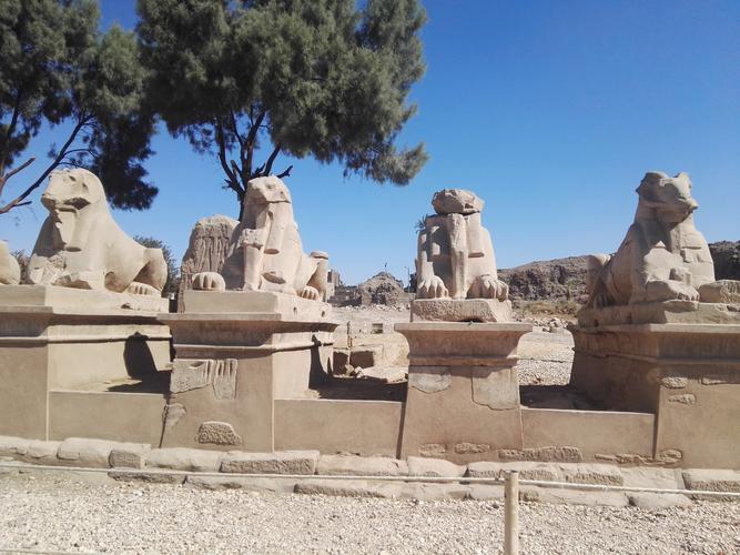 其它 埃及(卢克索 红海) 写美篇        这是一座祭祀太阳神的神庙